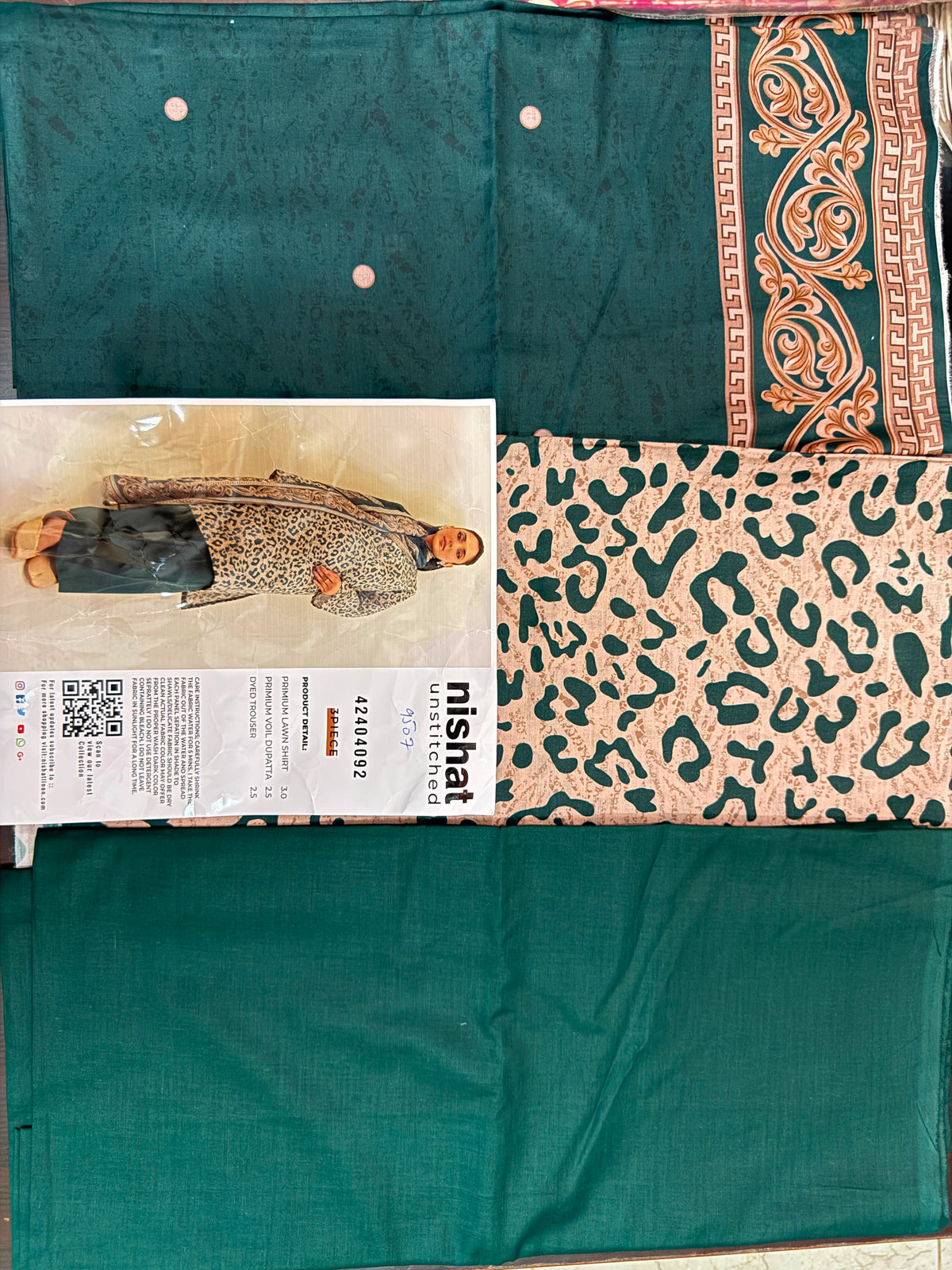 Polo Premium: Unstitched 3-Piece Beige Animal Print Suit Fabric with Green Dupatta