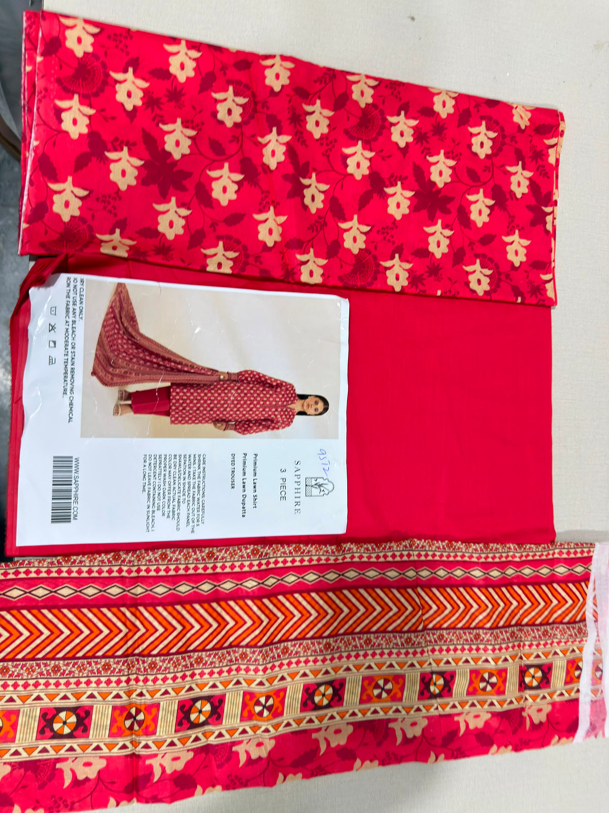 Red Floral Motif 3-Piece Suit