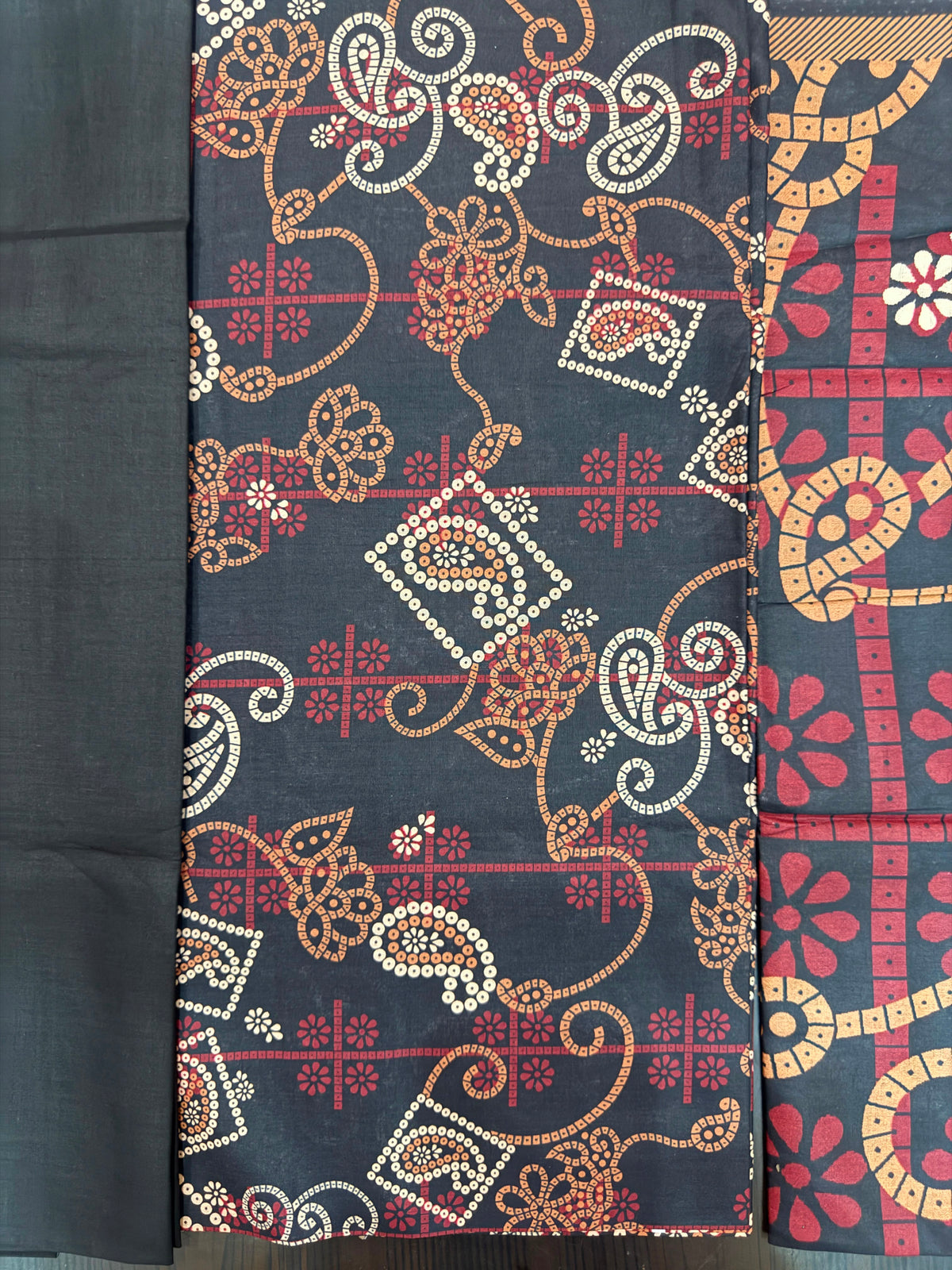 Polo Premium: Unstitched 3-Piece Maroon Paisley & Bandhani Print Suit Fabric