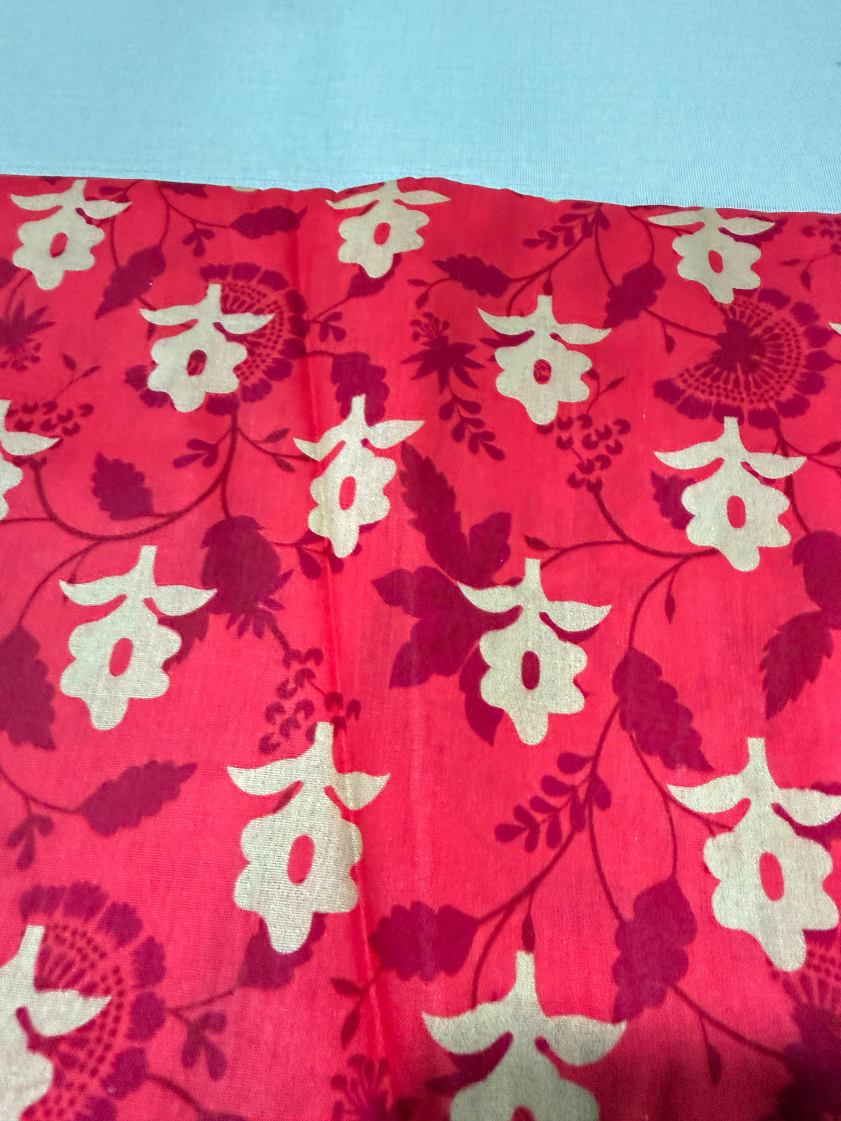 Red Floral Motif 3-Piece Suit